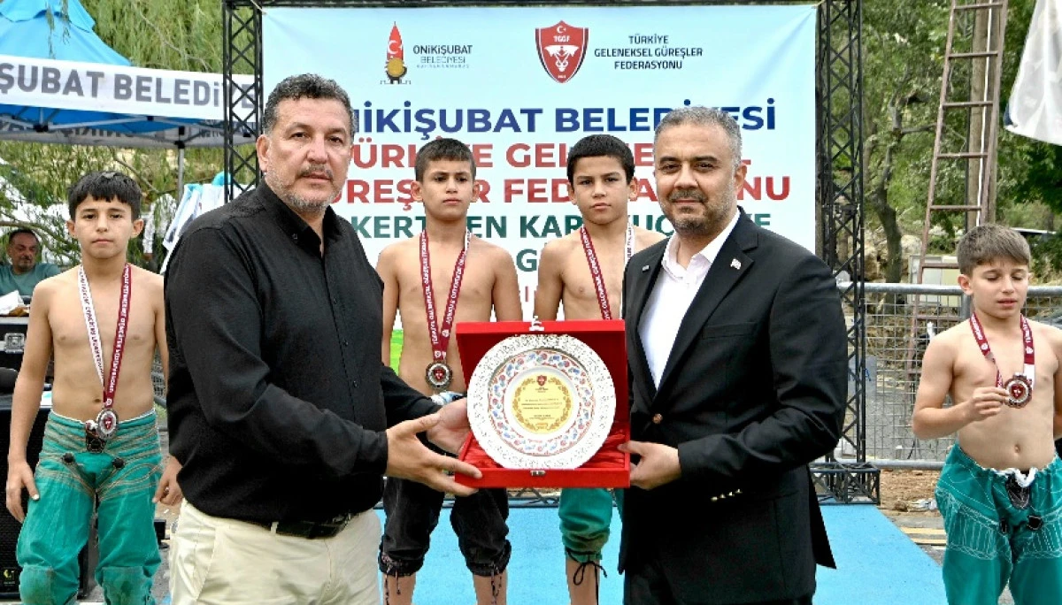 20 yıl sonra Kertmen&rsquo;de kurulan er meydanının başpehlivanları belli oldu
