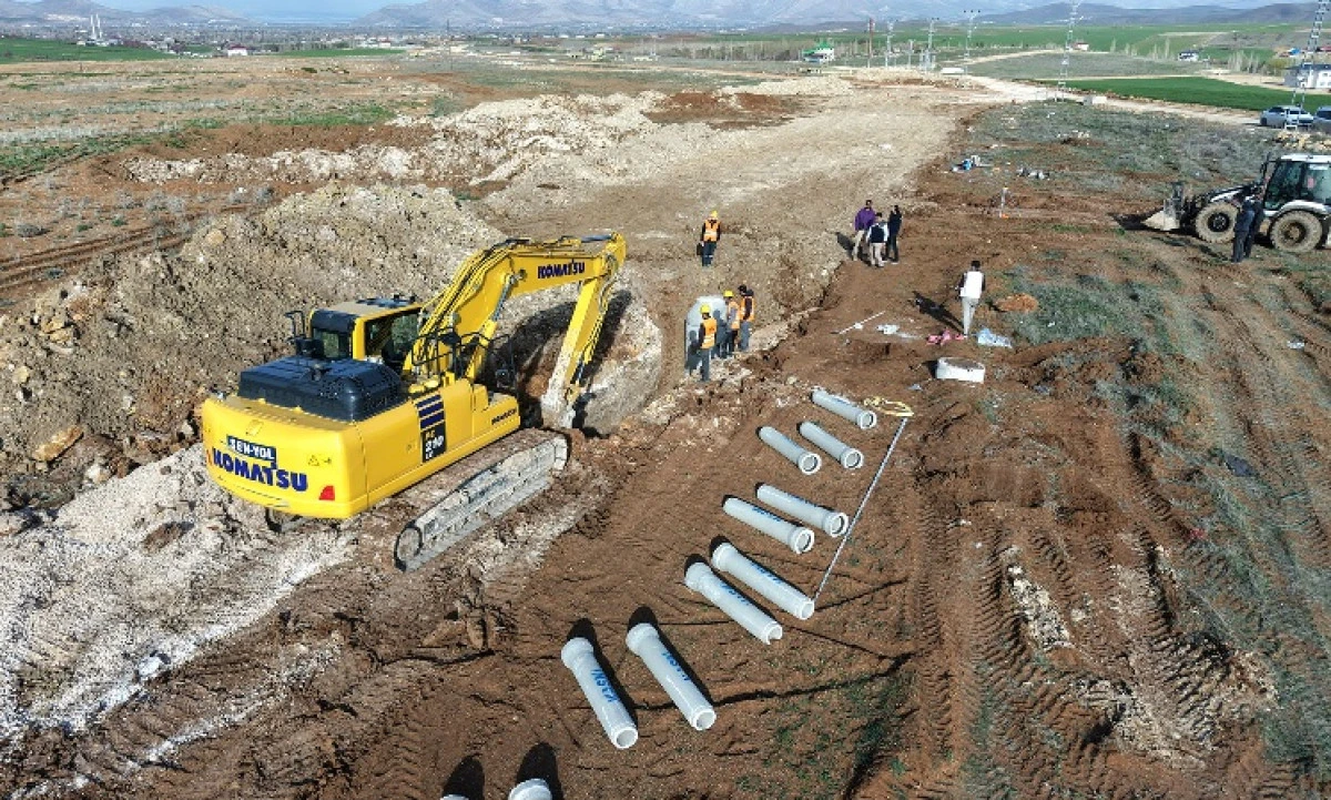 Afşin ve Elbistan&rsquo;da K&ouml;y Evleri Yeni Altyapı Hatlarına Kavuşuyor