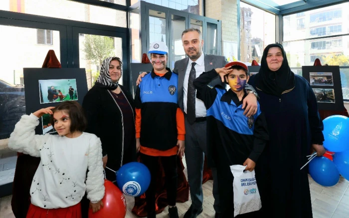 AK Kadınlar’dan DOKMER’de anlamlı Dünya Engelliler Günü programı