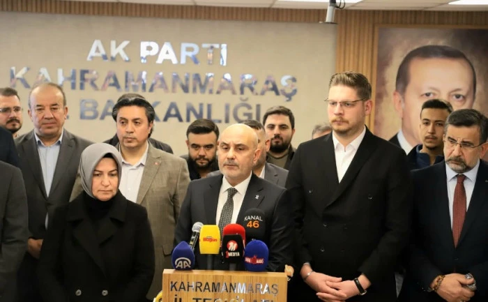 AK Parti'li G&uuml;l&rsquo;den &Uuml;ye Sayısı ile İlgili A&ccedil;ıklama 