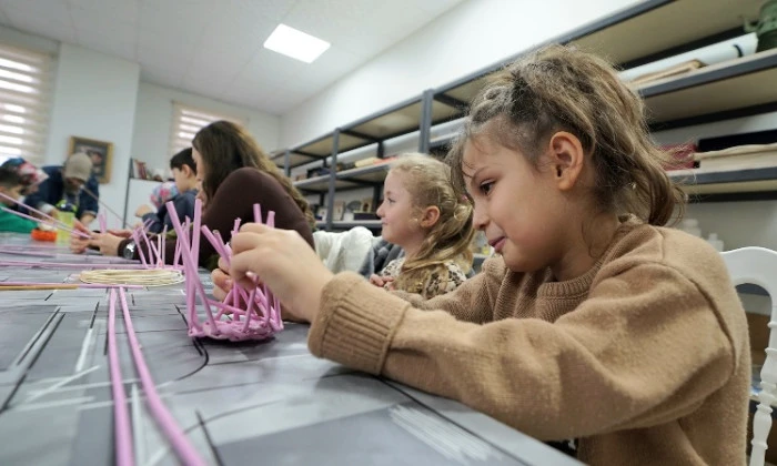 Anne Eli ve &Ccedil;ocukların Hayali B&uuml;y&uuml;kşehir&rsquo;in At&ouml;lyesinde Buluştu