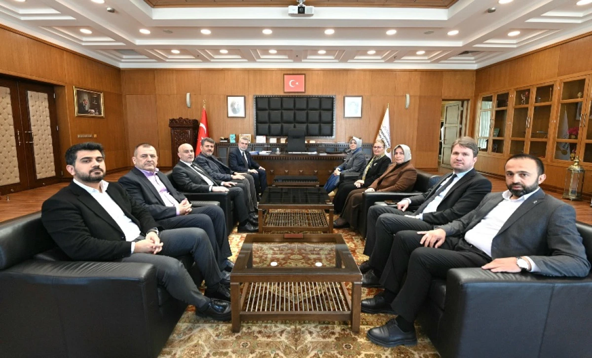 Başkan G&ouml;rgel, AK Parti Kadın Kolları Başkanı Ercan&rsquo;ı Makamında Ağırladı