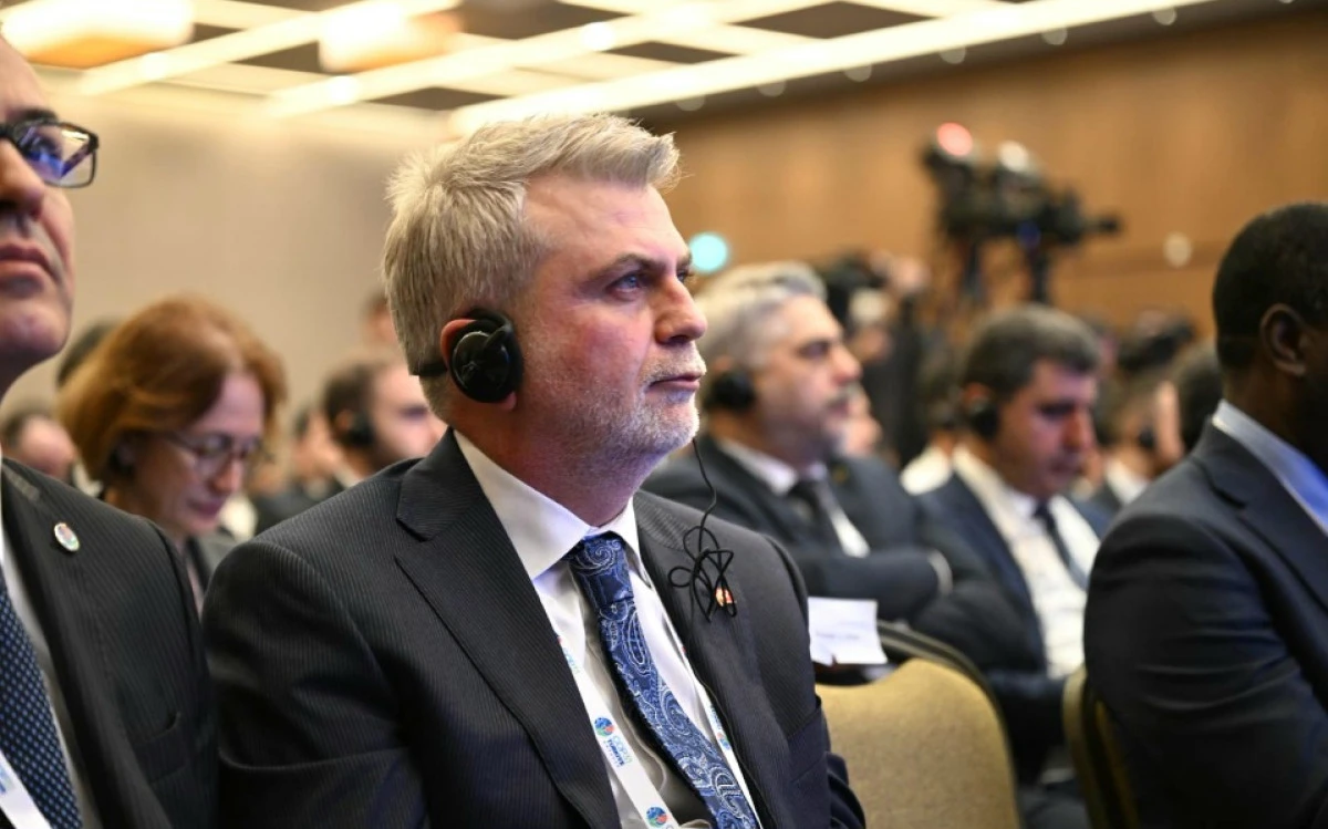 Başkan G&ouml;rgel, Bakan Kurum Başkanlığındaki &ldquo;Diren&ccedil;li Şehirler&rdquo; Toplantısı&rsquo;na Katıldı