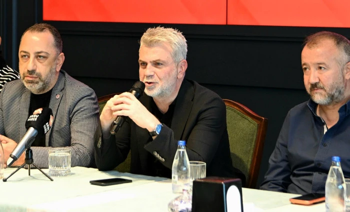 Başkan G&ouml;rgel, İstiklalspor Y&ouml;netimi ve Futbolcularıyla Bir Araya Geldi