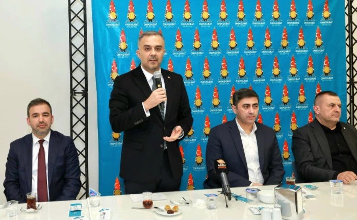 Başkan Toptaş, muhtarlarla iftar sofrasında buluştu