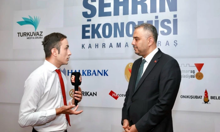 Başkan Toptaş, Şehrin Ekonomisi Zirvesi&rsquo;nde Onikişubat&rsquo;ın kalkınma vizyonunu anlattı
