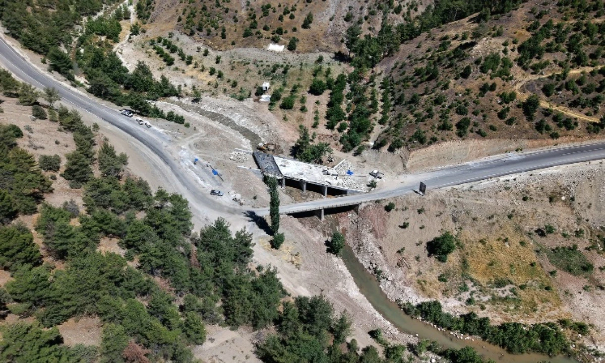 Bertiz&rsquo;in Yeni K&ouml;pr&uuml;s&uuml;nde Sona Doğru