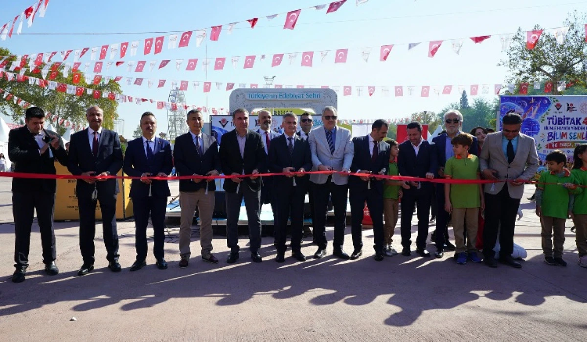 Bilim Şenliği KAFUM&rsquo;a Kapılarını Ziyaret&ccedil;ilerine A&ccedil;tı