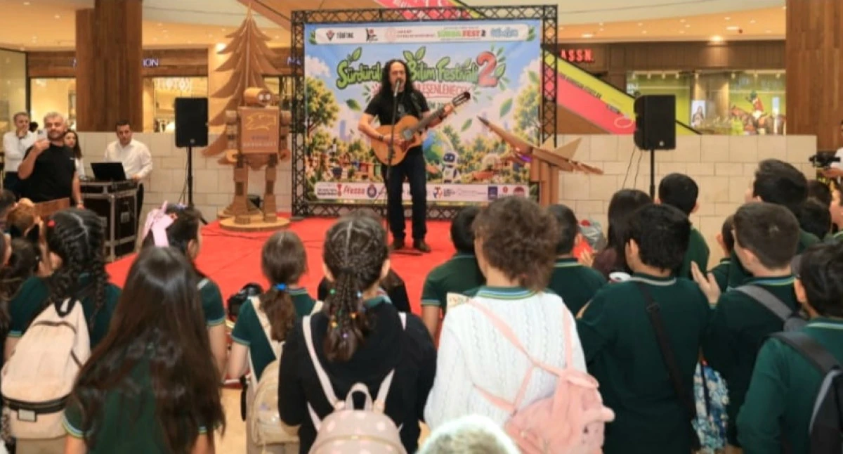 Bilim ve Sanat S&Uuml;RBİLFEST&rsquo;te Buluştu: Kipaş Holding&rsquo;den Festivalde &Ccedil;ifte &Ccedil;ıkarma!