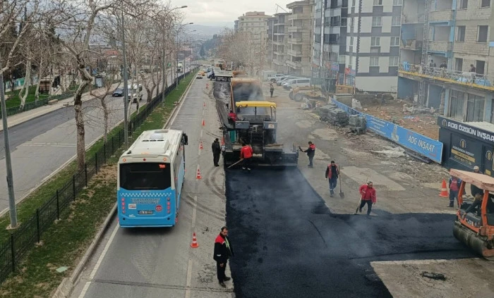 B&uuml;y&uuml;kşehir, Asfalt Mesaisini Kesintisiz S&uuml;rd&uuml;r&uuml;yor