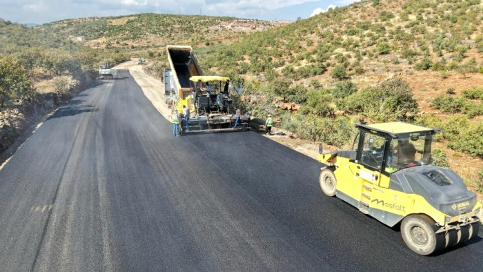 B&uuml;y&uuml;kşehir, Asfalt Mesaisini Yeni Haftada 19 Farklı Noktada S&uuml;rd&uuml;recek