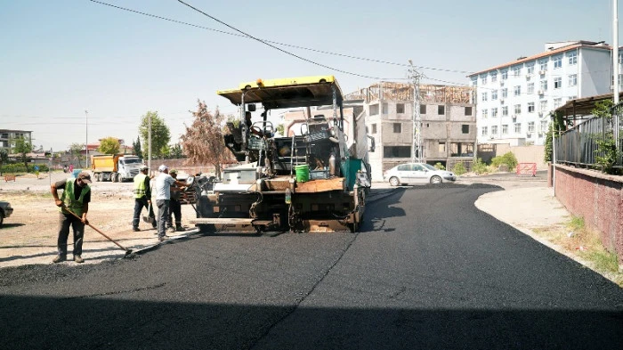 B&uuml;y&uuml;kşehir, Asfalt Mesaisini Yeni Haftada 20 Farklı Noktada S&uuml;rd&uuml;recek