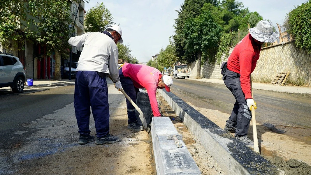 B&uuml;y&uuml;kşehir, Bayazıtlı Bulvarı&rsquo;nda Kapsamlı D&ouml;n&uuml;ş&uuml;m Başlattı