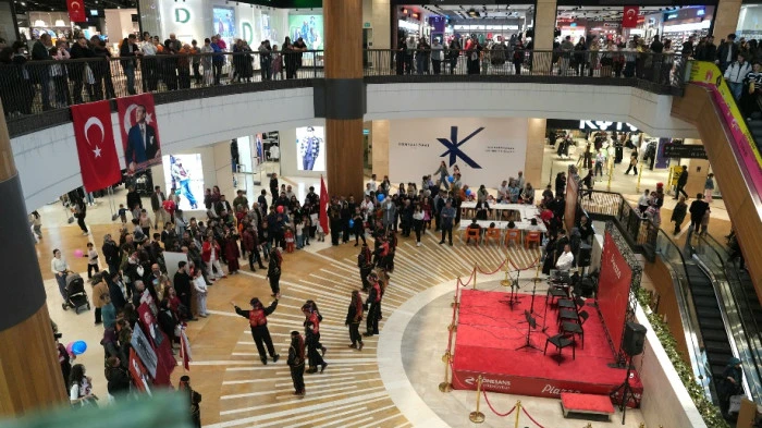 B&uuml;y&uuml;kşehir, Cumhuriyet Coşkusunu Sanat ve M&uuml;zikle Buluşturdu