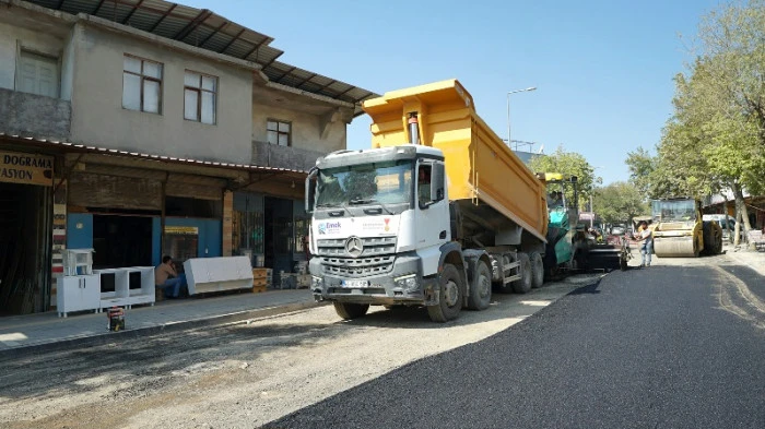 B&uuml;y&uuml;kşehir, Dulkadiroğlu Alpaslan Caddesi&rsquo;nde Kapsamlı D&ouml;n&uuml;ş&uuml;m&uuml; S&uuml;rd&uuml;r&uuml;yor