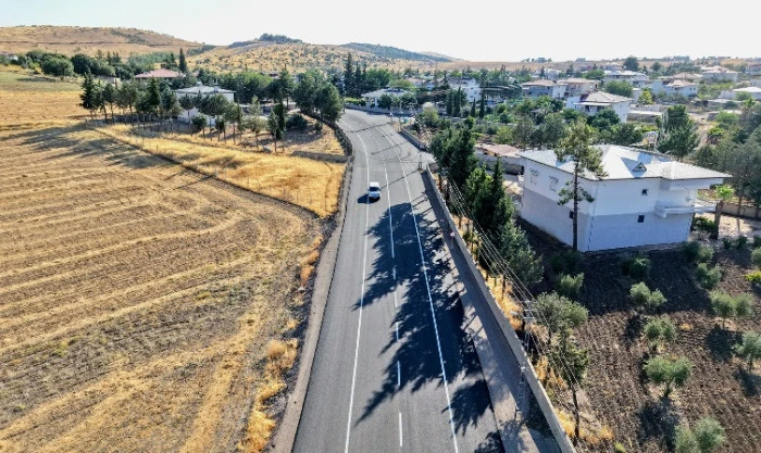 B&uuml;y&uuml;kşehir, Dulkadiroğlu Kırsalında 45 Milyonluk Yol Yatırımını Tamamladı