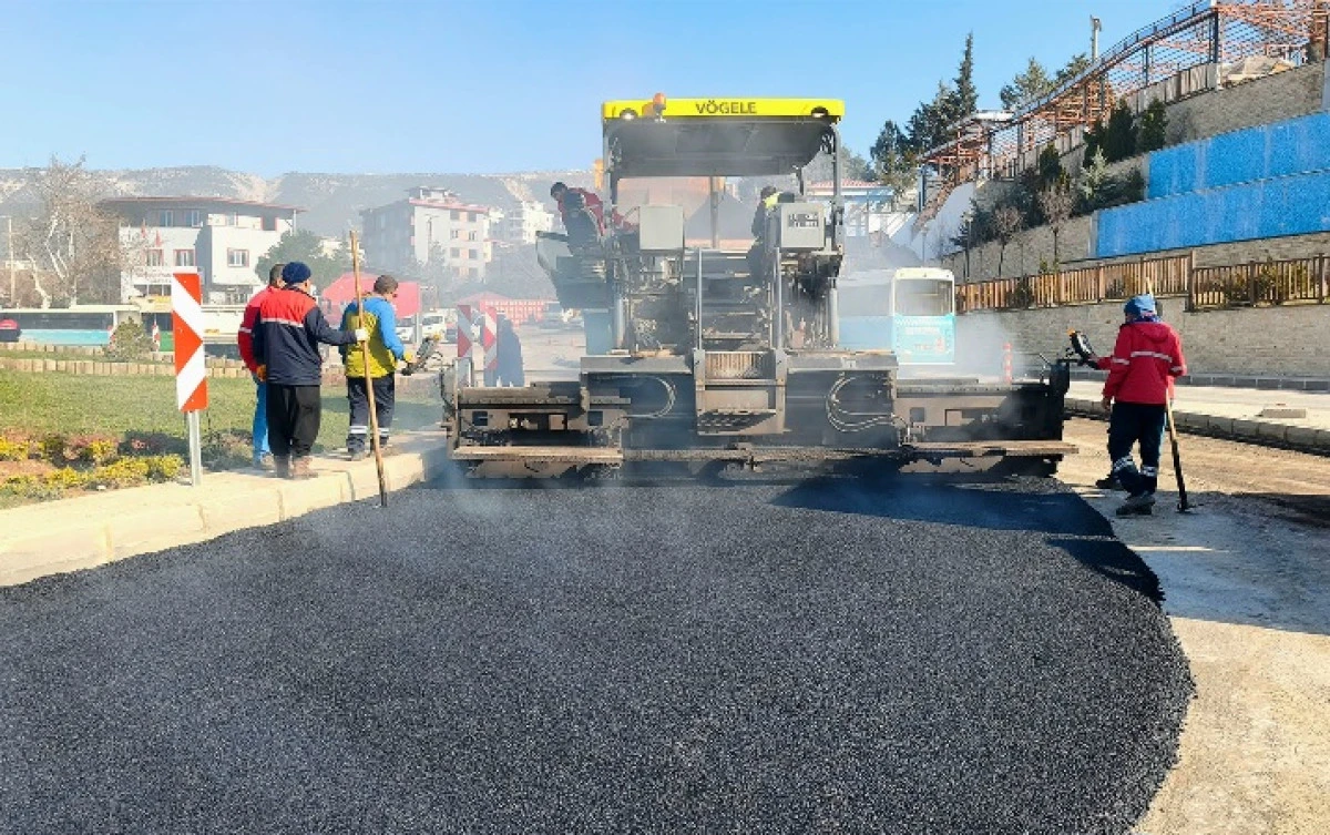 B&uuml;y&uuml;kşehir, Dulkadiroğlu&rsquo;nda Yolları Bir Bir Yenilemeye Devam Ediyor