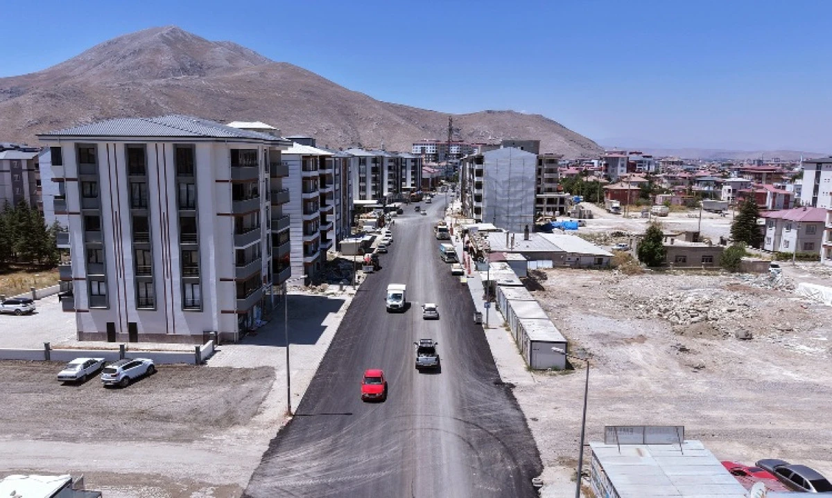 B&uuml;y&uuml;kşehir, Elbistan Hacı Esat Efendi Caddesi&rsquo;nde İlk Etabı Tamamladı
