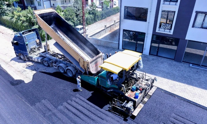 B&uuml;y&uuml;kşehir, Elbistan K&uuml;mbet Caddesi&rsquo;ni Yeni G&ouml;r&uuml;n&uuml;m&uuml;ne Kavuşturuyor