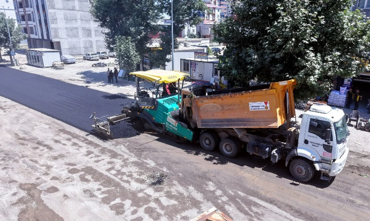 B&uuml;y&uuml;kşehir, Elbistan S&ouml;ğ&uuml;tl&uuml; Caddesi&rsquo;ni Modern G&ouml;r&uuml;n&uuml;m&uuml;ne Kavuşturuyor 