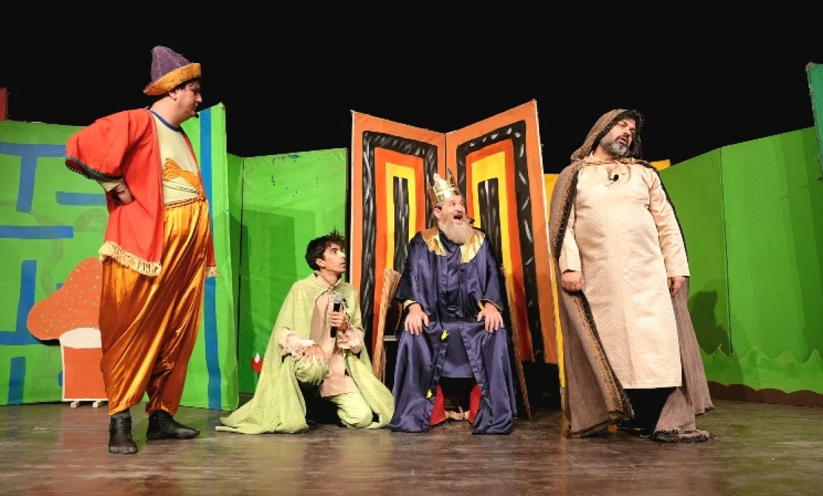 B&uuml;y&uuml;kşehir, Miniklere Hafta Sonu Tiyatro Ş&ouml;leni Yaşattı