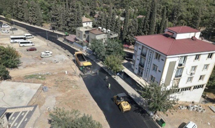 B&uuml;y&uuml;kşehir, M&uuml;kremin Halil Caddesi&rsquo;nde Asfalt Mesaisini Başlattı