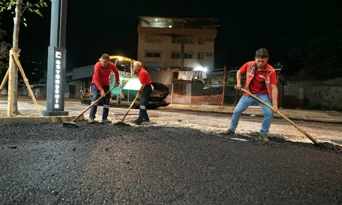 B&uuml;y&uuml;kşehir, Şeyh Adil Caddesi&rsquo;ni Baştan Sona Yenileniyor