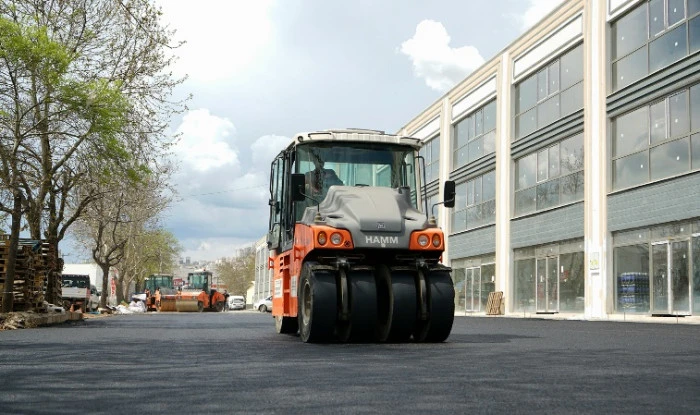 B&uuml;y&uuml;kşehir, Toptancılar Sitesinde Asfalt &Ccedil;alışmasını S&uuml;rd&uuml;r&uuml;yor