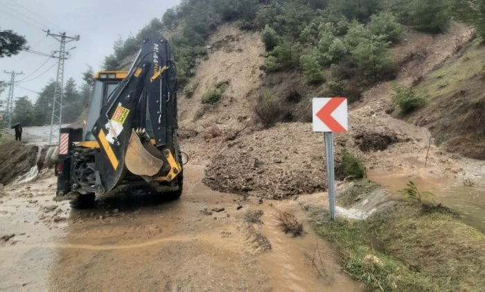 B&uuml;y&uuml;kşehir, Yağışların Oluşturduğu Tahribatları Bir Bir Ortadan Kaldırıyor