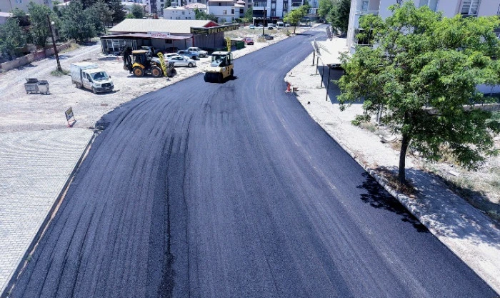 B&uuml;y&uuml;kşehir, Yeni Haftada Asfalt Seferberliğini 30 Farklı Noktada S&uuml;rd&uuml;recek