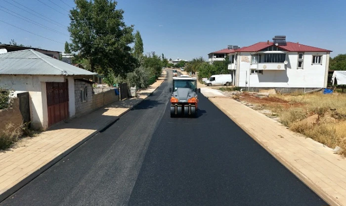 B&uuml;y&uuml;kşehir&rsquo;den Afşin&rsquo;de Ulaşımı İyileştirecek Bir Asfalt Yatırımı Daha