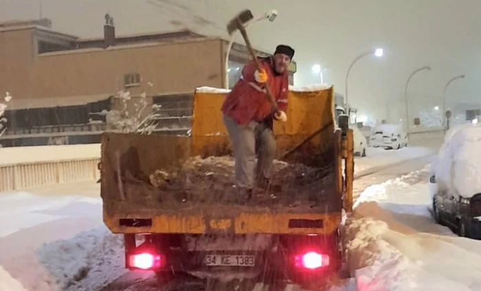 B&uuml;y&uuml;kşehir&rsquo;den Arterlerde Buzlanmaya Karşı Yoğun Tedbir