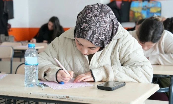 B&uuml;y&uuml;kşehir&rsquo;den Başarıya Giden Yolda &Ouml;ğrencilere KPSS Provası