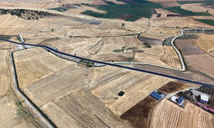 B&uuml;y&uuml;kşehir&rsquo;den Dulkadiroğlu Kırsalına Değer Katan Yol Yatırımı