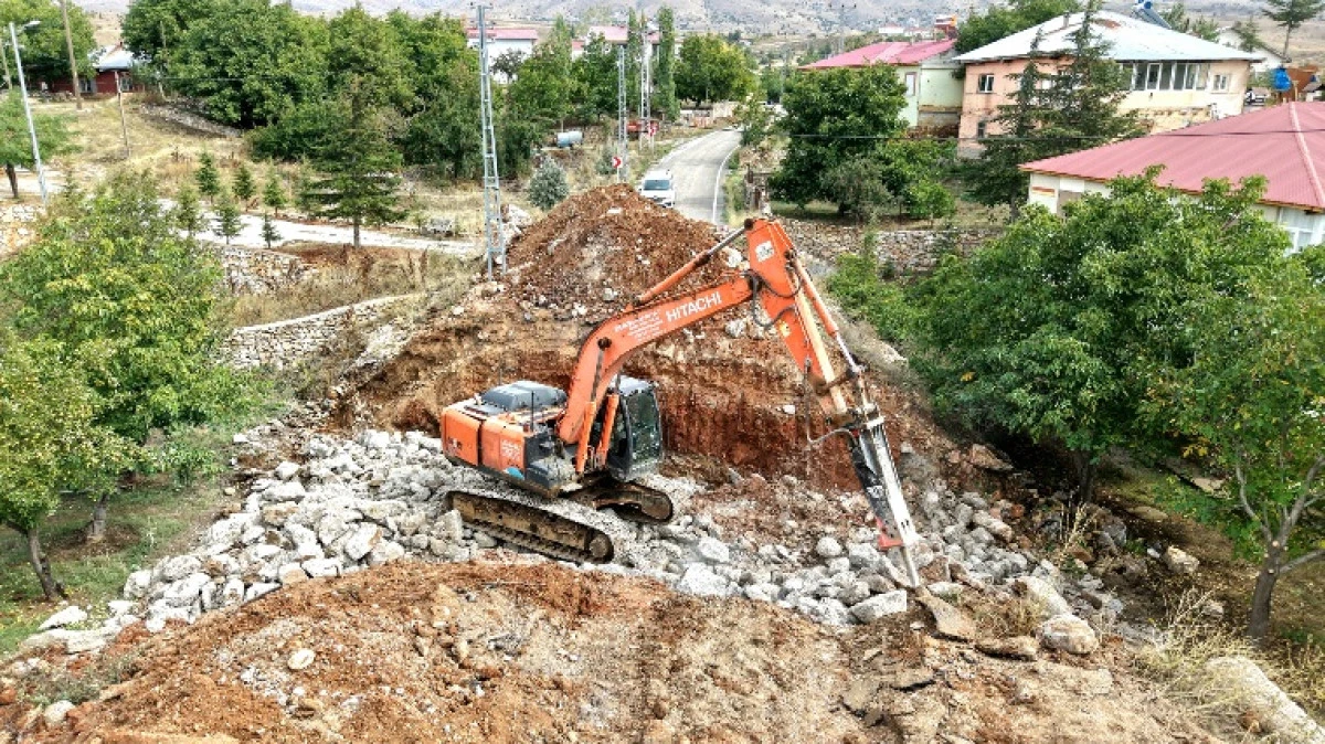 B&uuml;y&uuml;kşehir&rsquo;den G&ouml;ksun Kırsalında K&ouml;pr&uuml; Menfez Yatırımı