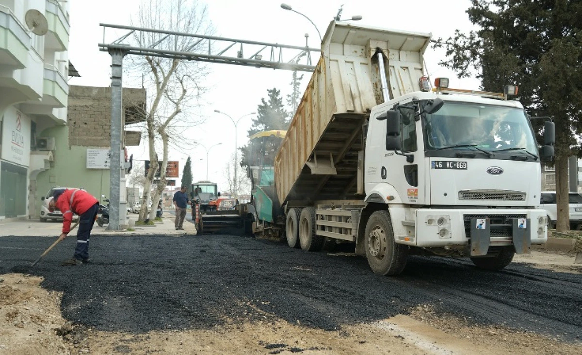 B&uuml;y&uuml;kşehir&rsquo;den Kuddusi Baba ve Trabzon Bulvarlarında Asfalt &Ccedil;alışması 