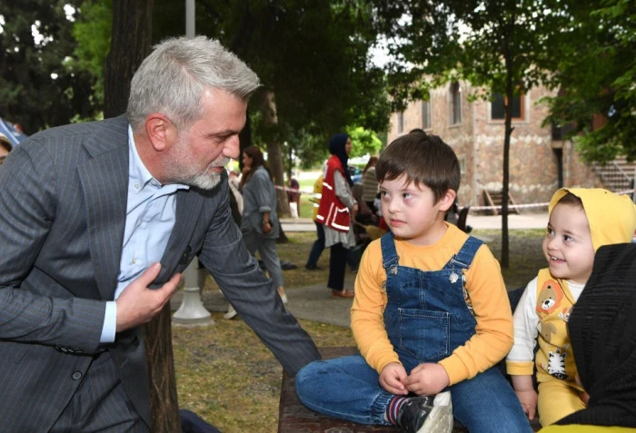 Büyükşehir’den Özel Vatandaşlara Renkli Şenlik