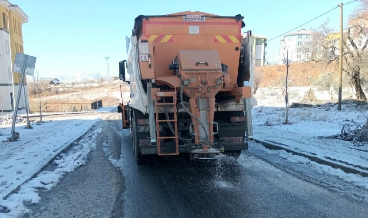 B&uuml;y&uuml;kşehir&rsquo;den Şehir Genelinde Kış Şartlarıyla Etkin M&uuml;cadele