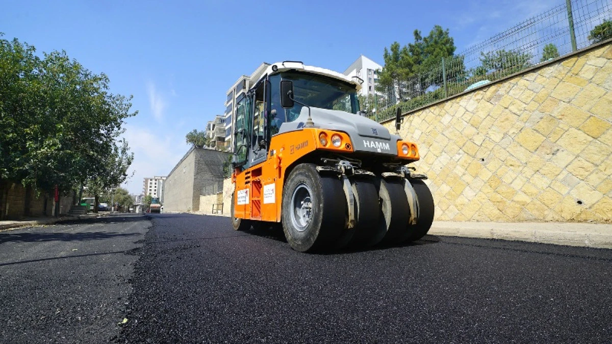 B&uuml;y&uuml;kşehir&rsquo;den Yeni Haftada 18 Farklı Noktada Asfalt Serimi