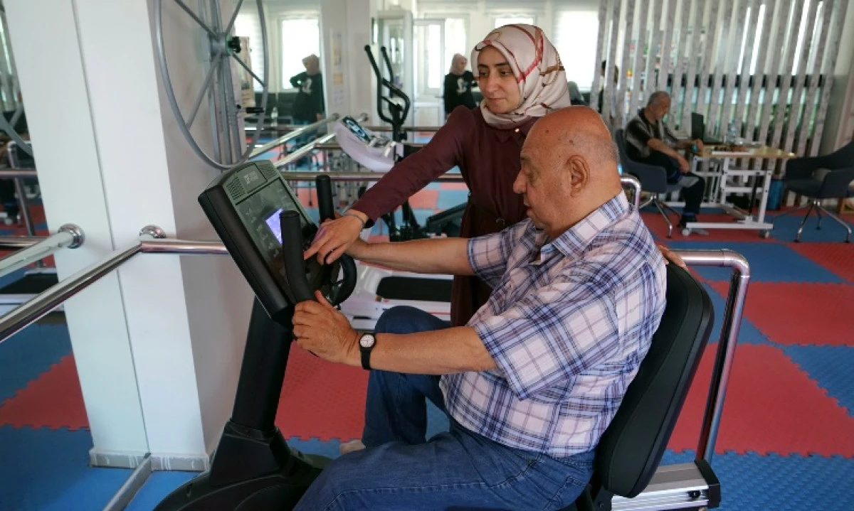 B&uuml;y&uuml;kşehir&rsquo;in Aktif Yaşam Merkezi Hayata Dokunuyor