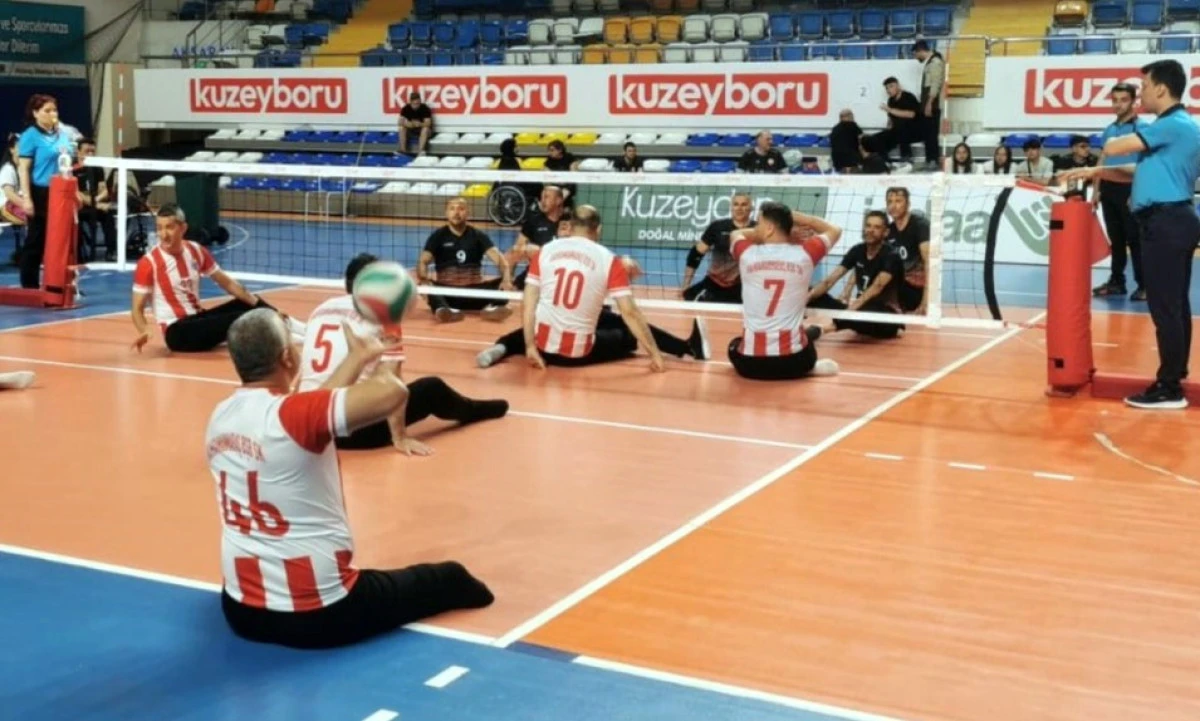 B&uuml;y&uuml;kşehir&rsquo;in Oturarak Voleybol Takımı, Adım Adım Şampiyonluğa İlerliyor