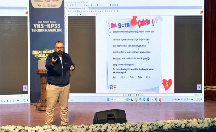 B&uuml;y&uuml;kşehir&rsquo;in YKS Kampında T&uuml;rk&ccedil;e&rsquo;nin Şifreleri Paylaşıldı