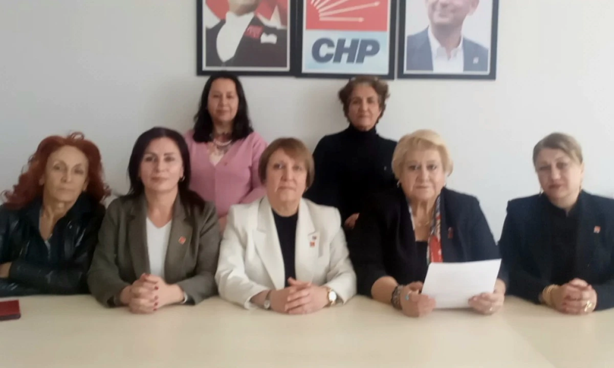 CHP Kadın Kolları'ndan 5 Aralık Kadına Seçme ve Seçilme Hakkının Tanınmasının 91. Yıldönümü Basın Açıklaması