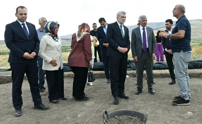 Domuztepe H&ouml;y&uuml;ğ&uuml;&rsquo;nde Binlerce Yıllık Tarih G&uuml;n Y&uuml;z&uuml;ne &Ccedil;ıkıyor