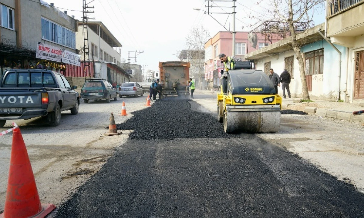 Dulkadiroğlu&rsquo;nda Bir Caddenin Daha Ulaşım Konforu İyileştiriliyor