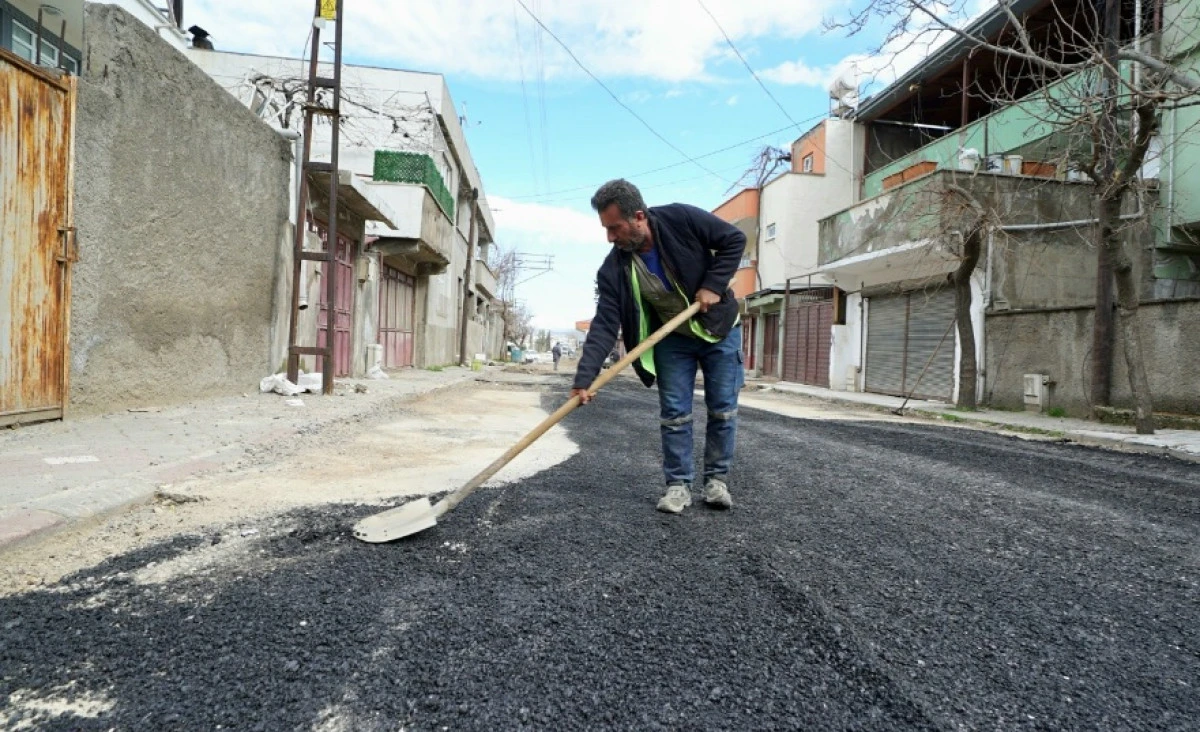 Dulkadiroğlu&rsquo;nda Yollar Yenileniyor