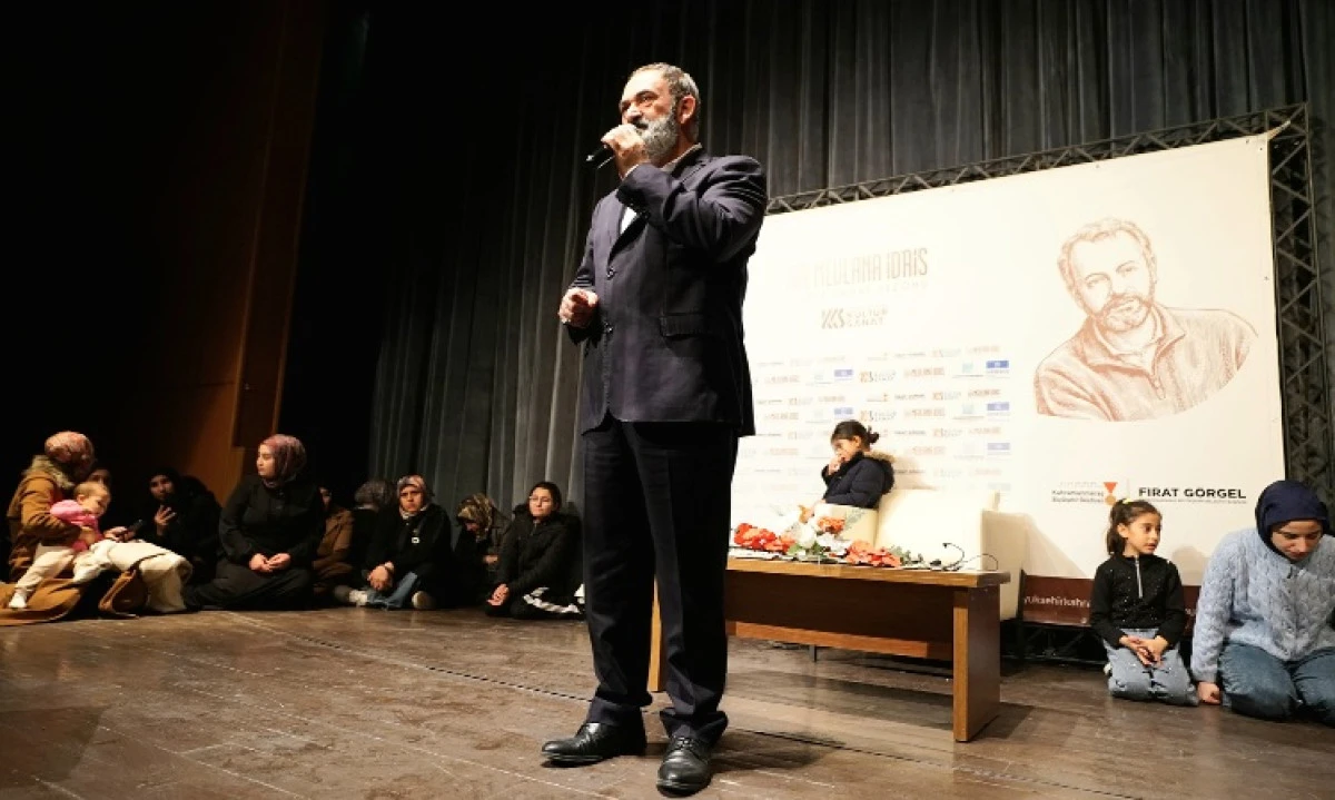 Dursun Ali Erzincanlı, Naat ve Şiirleriyle G&ouml;n&uuml;llere Seslendi