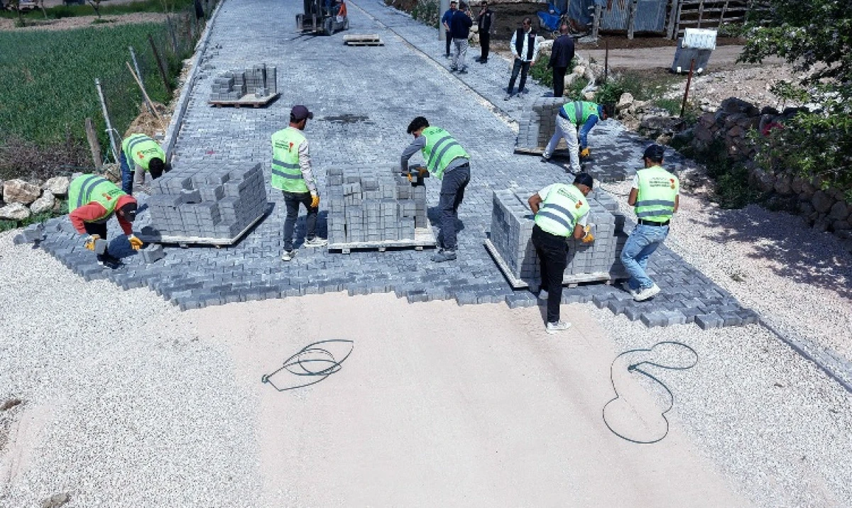 Elbistan&rsquo;da İğde Mahallesi&rsquo;nin Yolları Yenileniyor