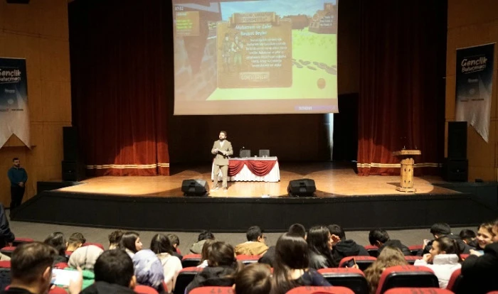 Gen&ccedil;ler Kurtuluşu Oynadı, B&uuml;y&uuml;kşehir&rsquo;den K&uuml;lt&uuml;r Gezisi Kazandı