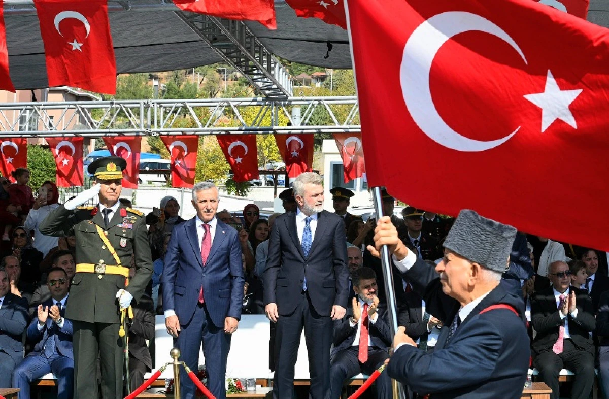 Gurur, Birlik ve Beraberlik; Cumhuriyetin 102. Yılı Coşkuyla Kutlandı